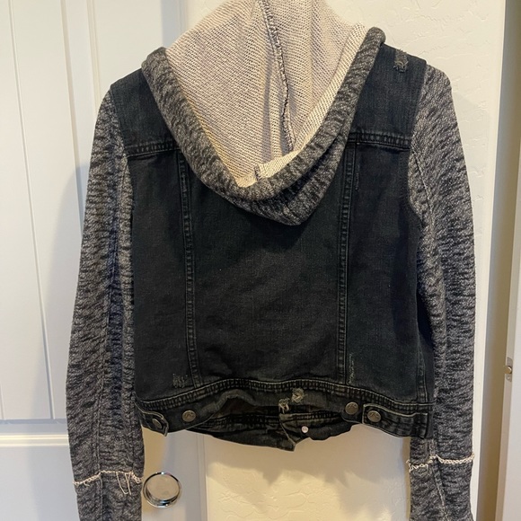 Free People distressed black denim sweater hooded jacket. Button up. Size small - Picture 10 of 10